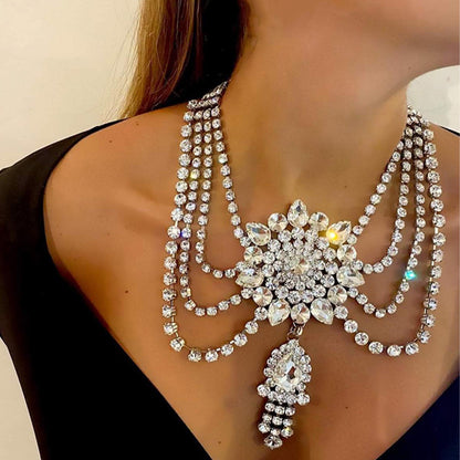 Vintage Style Silver Alloy Pendant Necklace For Women Featuring Flowers Pattern And Rhinestone Inlay With Tassel Craft