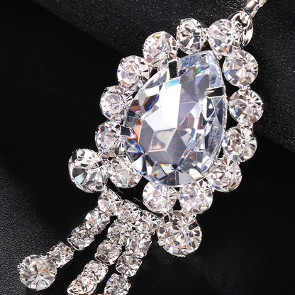 Vintage Style Silver Alloy Pendant Necklace For Women Featuring Flowers Pattern And Rhinestone Inlay With Tassel Craft