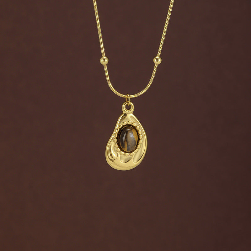 Vintage Style Pendant Necklace For Women In 18K Real Gold Plated 304 Stainless Steel With Twisted Rope Chain