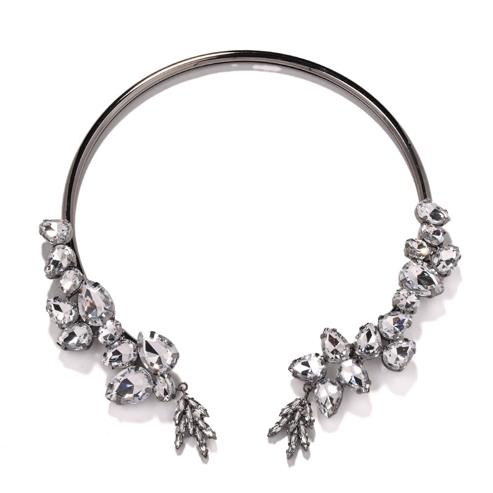 Water Droplets Dyed Black Alloy Choker Necklace For Women With Electroplated Finish And Rhinestone Pendant