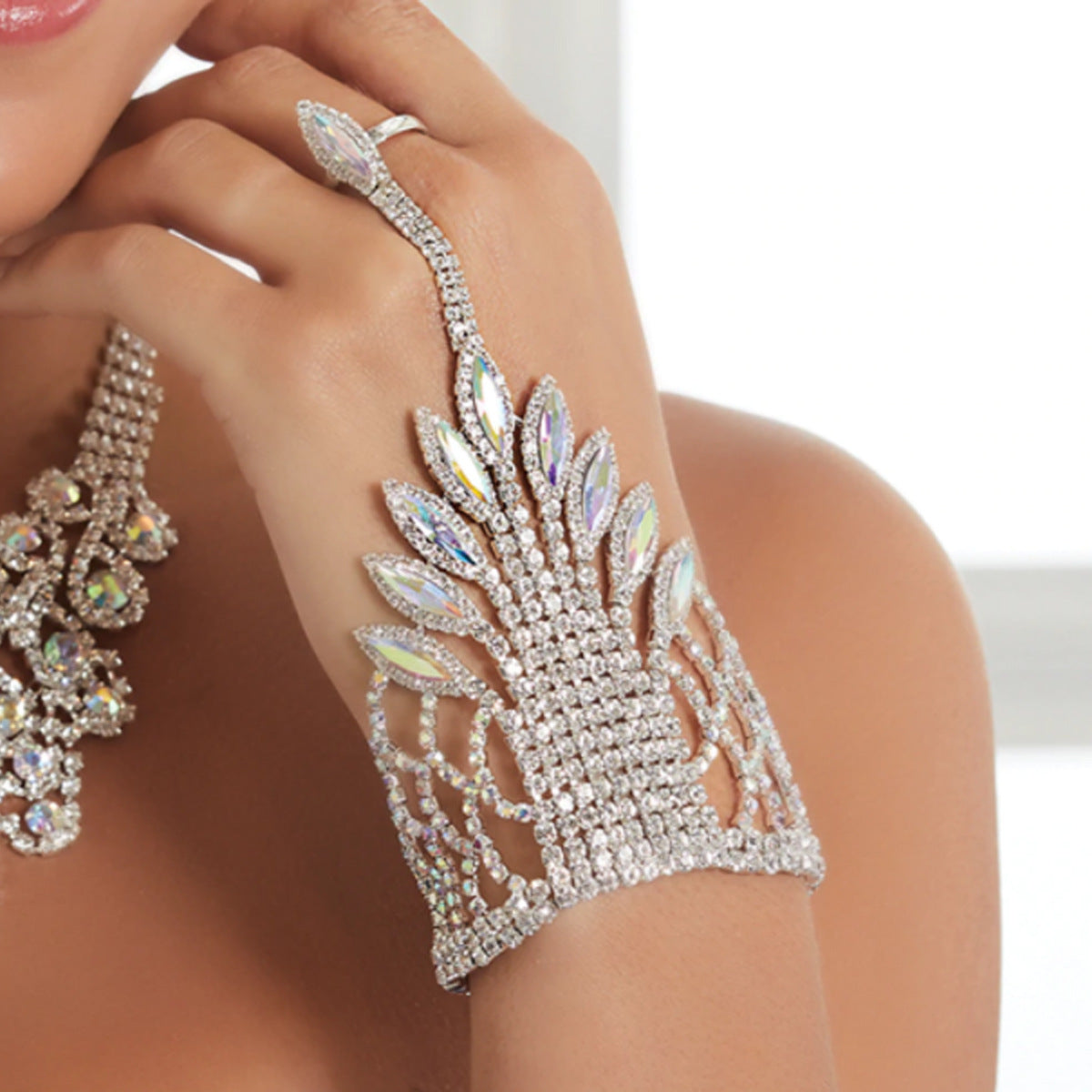 Silver Tassel Hand Chain Bracelet For Women, Electroplated Alloy With Rhinestone Inlay