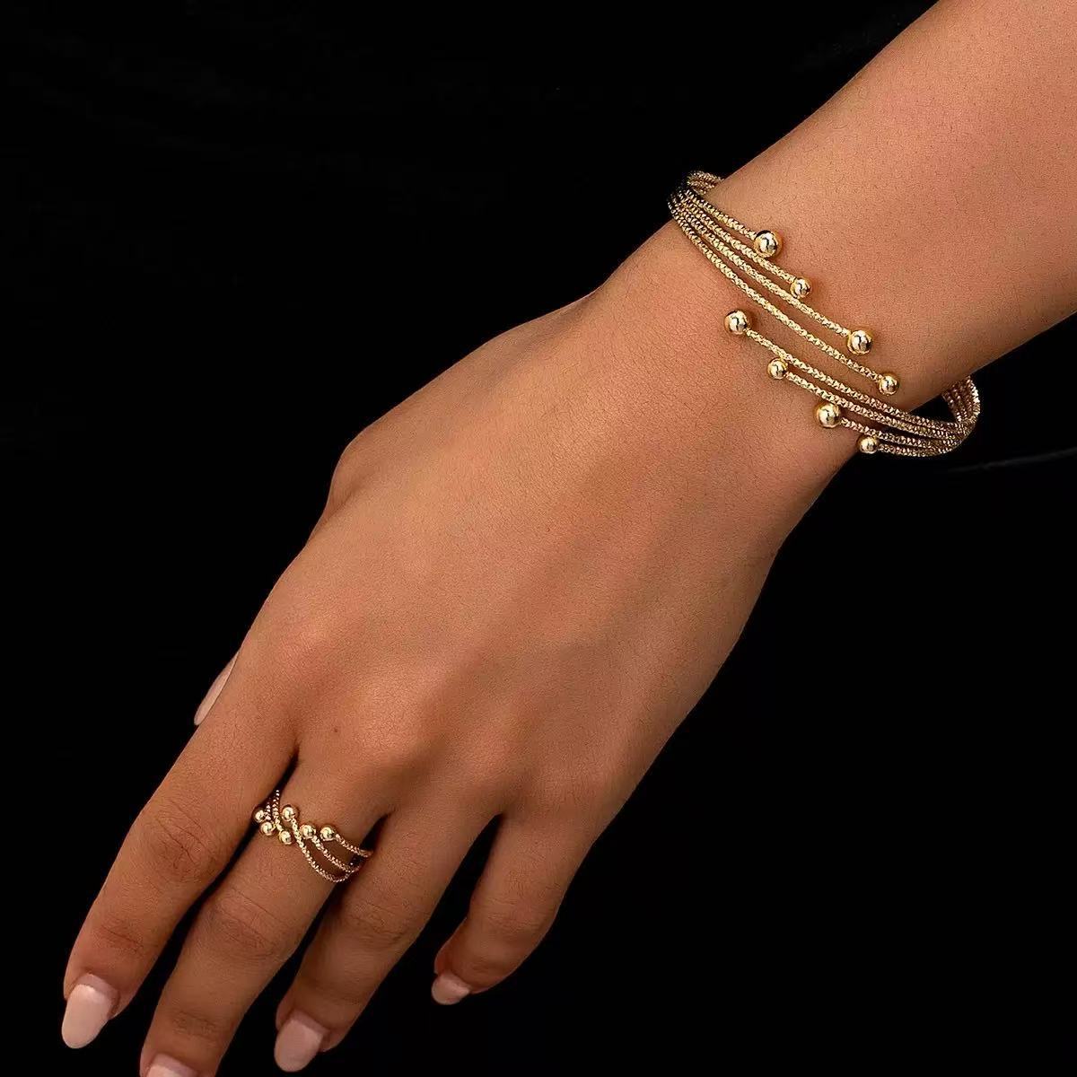 Geometric Jewelry Set For Women In Zinc Alloy With Golden Electroplated Finish, Featuring Stretch Adjustable Clasp