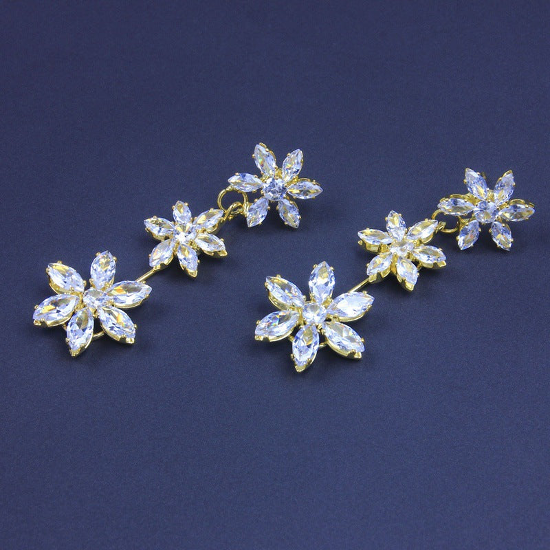 Luxurious Elaborate Gold Flower Drop Earrings In Alloy With Zircon Inlay