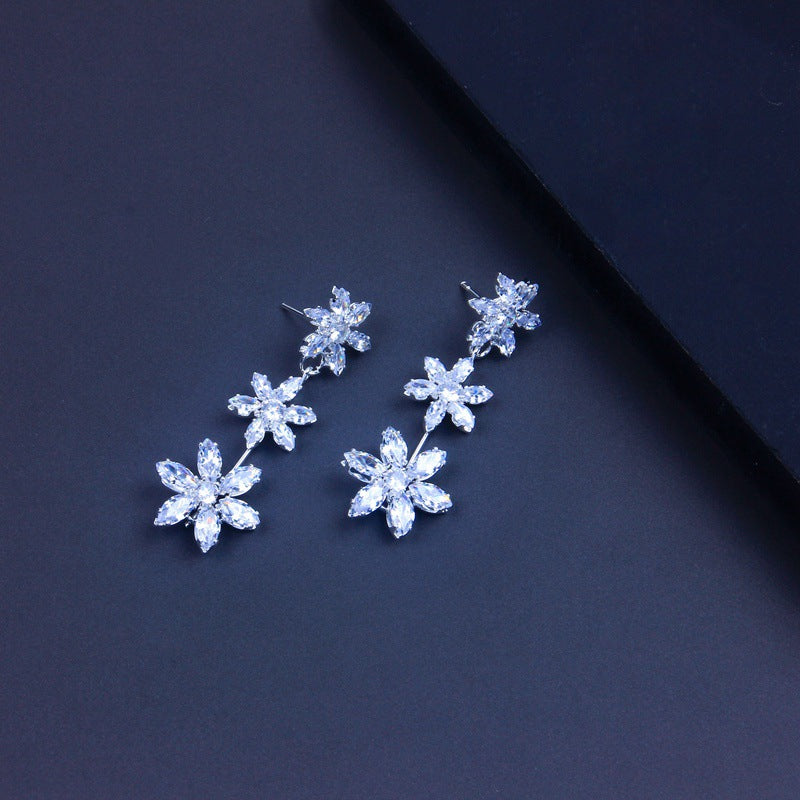 Luxurious Elaborate Gold Flower Drop Earrings In Alloy With Zircon Inlay