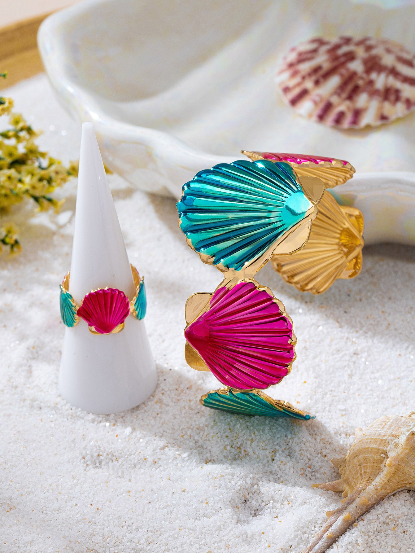 Women’s Marine Style Jewelry Set Featuring Shell Pattern With KC Golden Plated Alloy And Enamel Craftsmanship, 0.03µm Coating