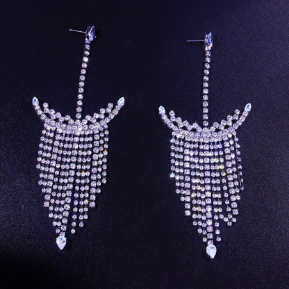 Baroque Style Gold Tassel Drop Earrings For Women With Rhinestone Inlay In Alloy