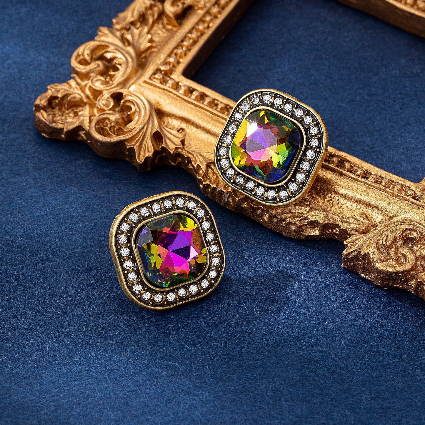 Retro Flowers Stud Earrings For Women With 925 Sterling Silver Posts And Zircon Inlay In Zinc Alloy