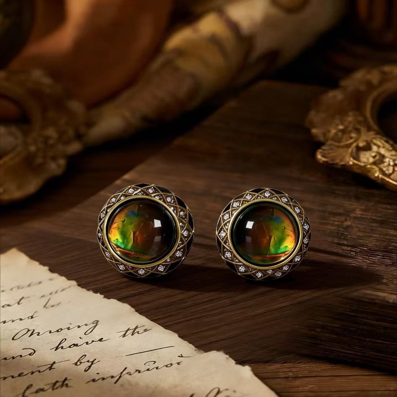 Retro Flowers Stud Earrings For Women With 925 Sterling Silver Posts And Zircon Inlay In Zinc Alloy