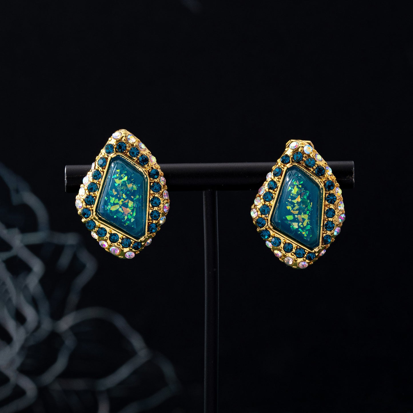 Water Droplets Earrings For Unisex Featuring Zinc Alloy Material With 925 Sterling Silver Studs In Retro Style