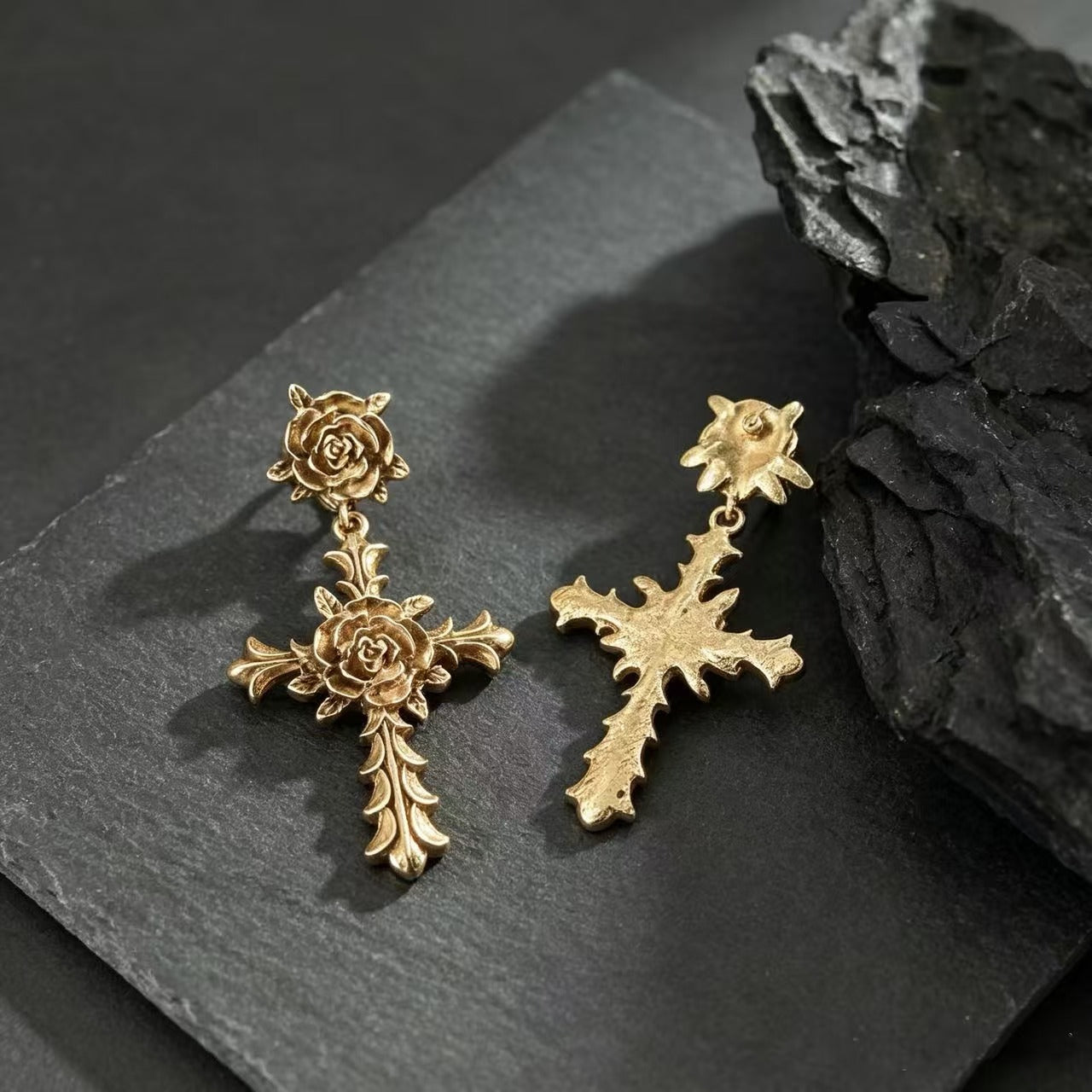 Rose Carving Drop Earrings For Unisex Featuring 925 Sterling Silver Ear Pins In Retro Style Made Of Zinc Alloy