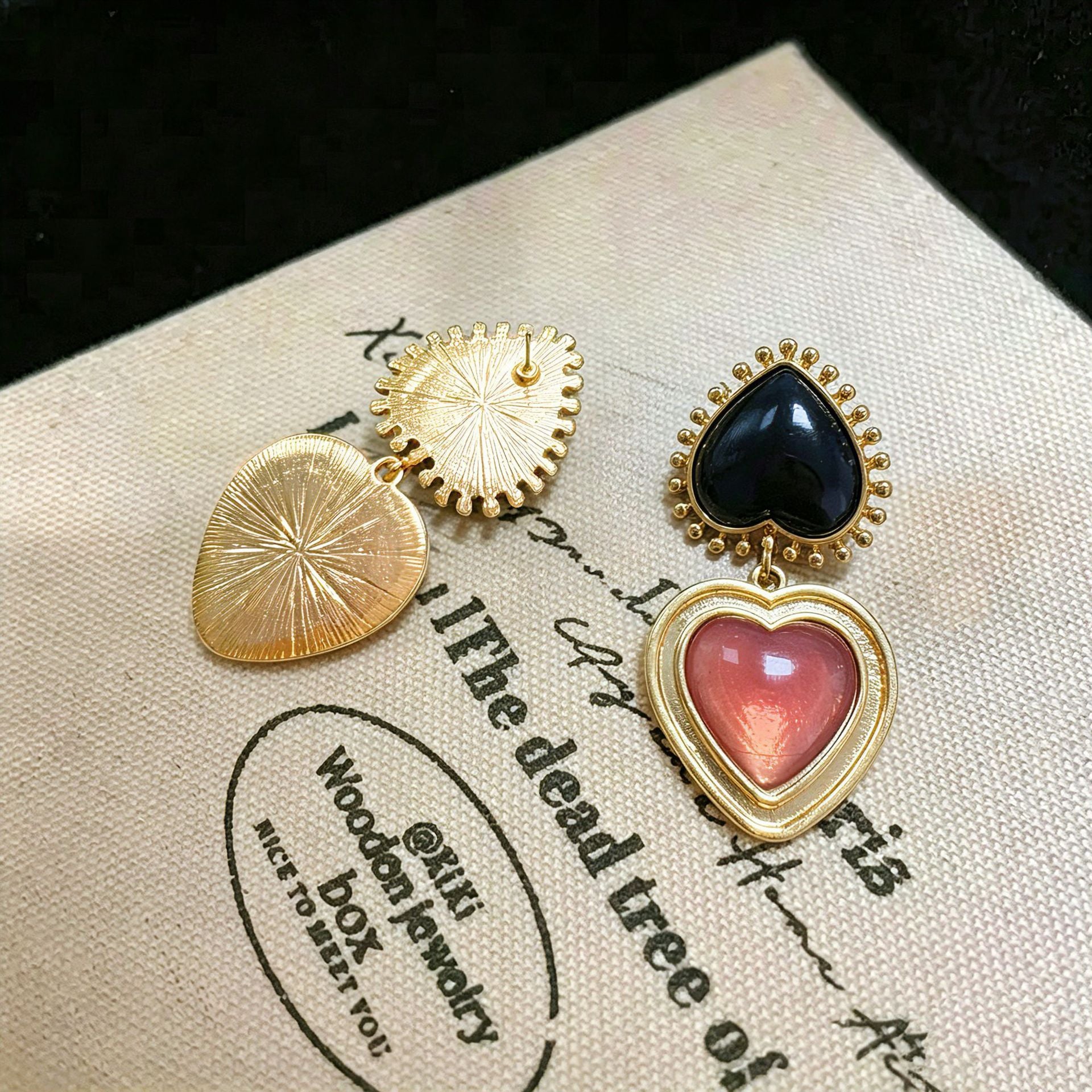 Heart Shape Earrings For Unisex In Silver, Made Of Zinc Alloy With Electroplated Finish And 925 Sterling Silver Studs