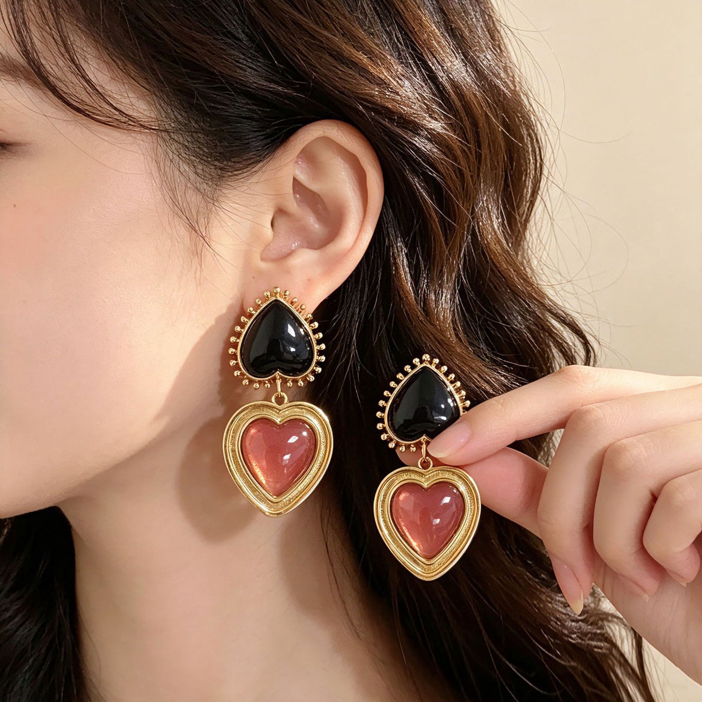 Heart Shape Earrings For Unisex In Silver, Made Of Zinc Alloy With Electroplated Finish And 925 Sterling Silver Studs