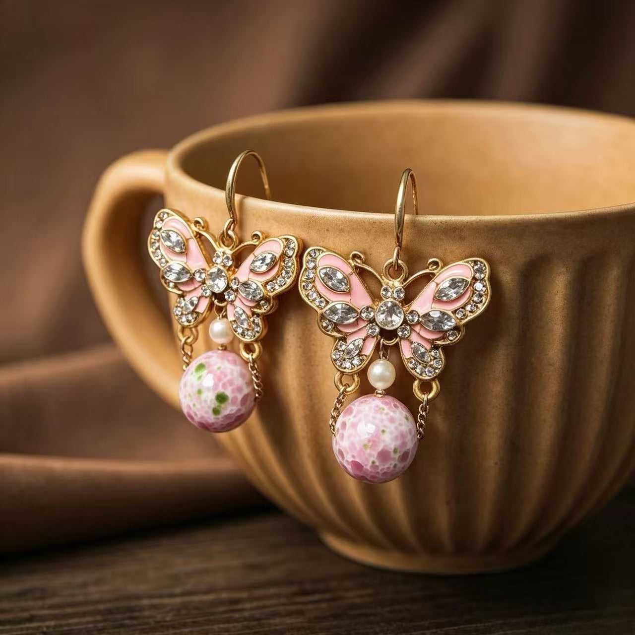 Retro Butterfly Ear Hook For Unisex Featuring Green Enamel And Zinc Alloy Material
