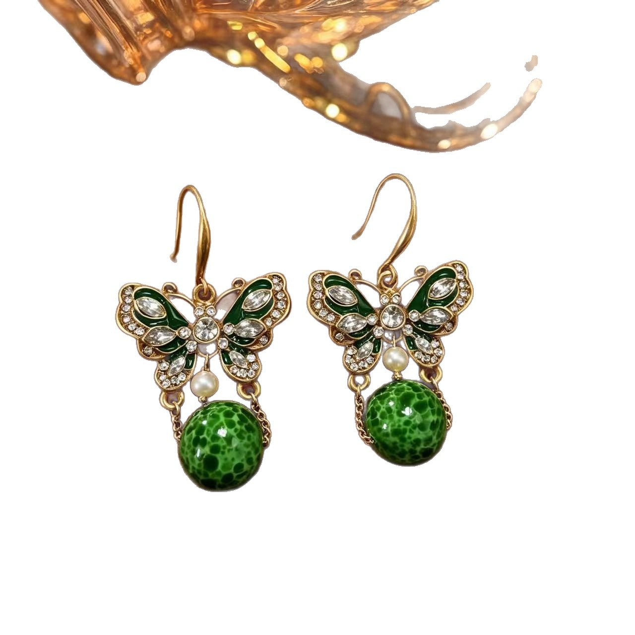 Retro Butterfly Ear Hook For Unisex Featuring Green Enamel And Zinc Alloy Material