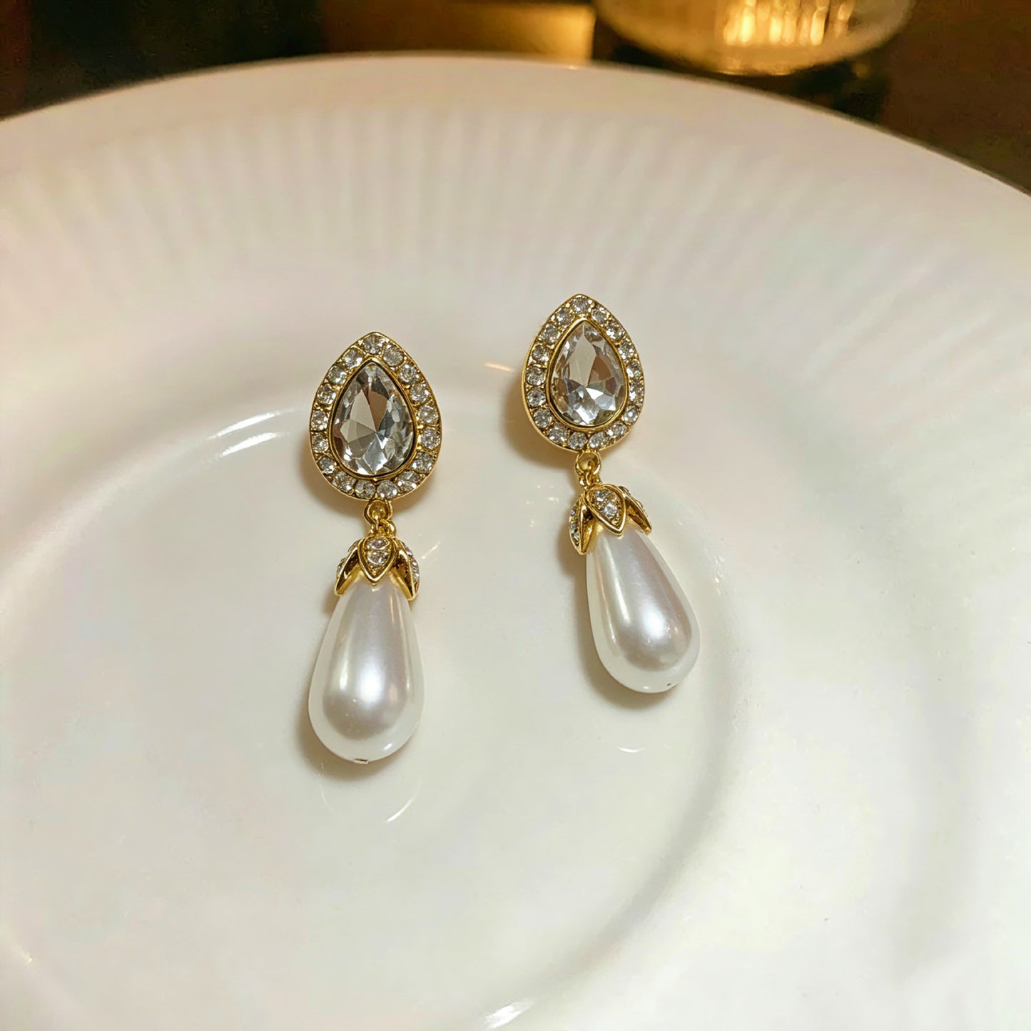 Retro Water Droplets Clip Earrings For Unisex In Gold Alloy With 925 Sterling Silver Studs