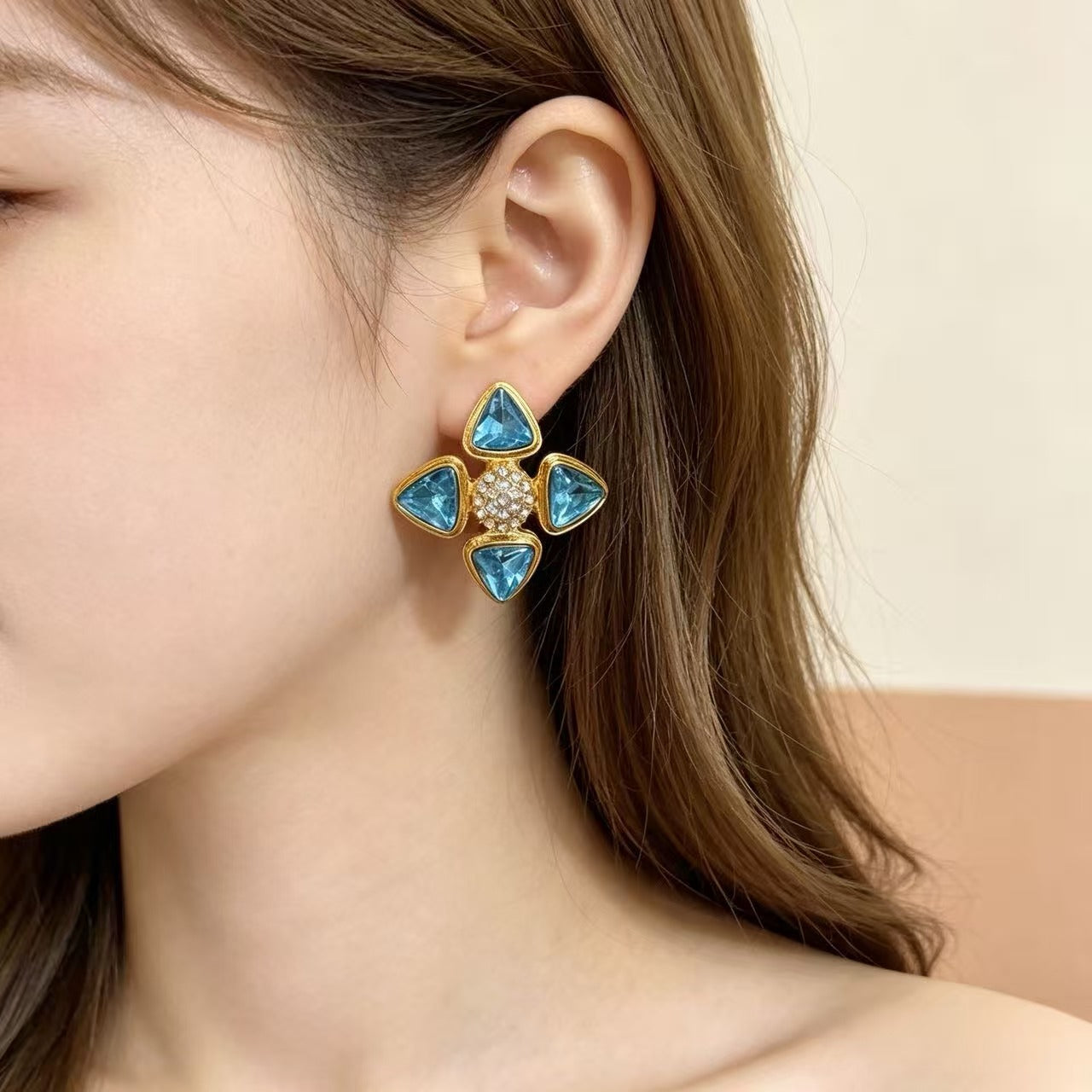 Geometric Stud Earrings For Unisex Featuring Blue Rhinestones And Zinc Alloy With 925 Sterling Silver Ear Pins