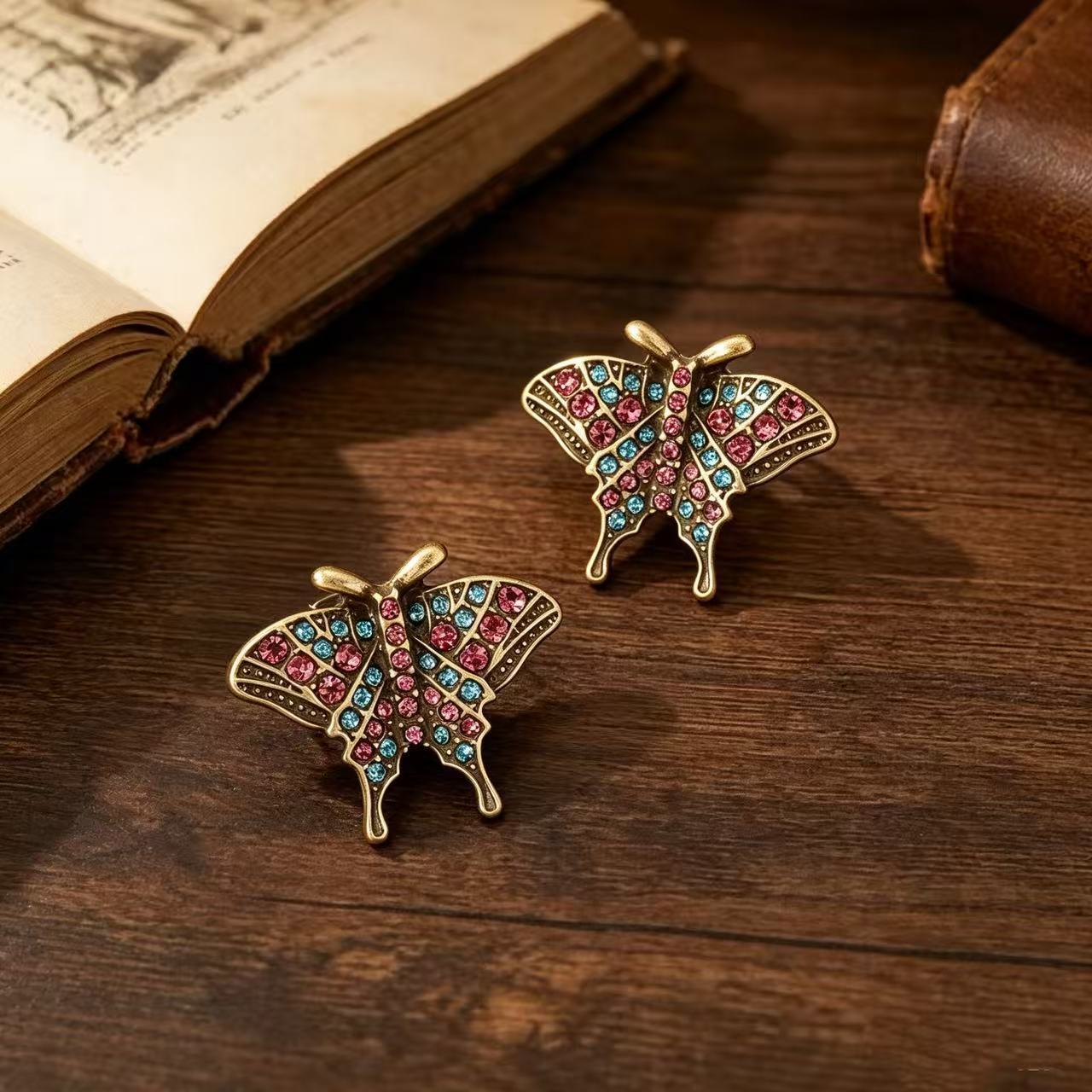Butterfly Stud Earrings For Unisex Featuring Natural Pink Rhinestones With 925 Sterling Silver Posts And Zinc Alloy Design