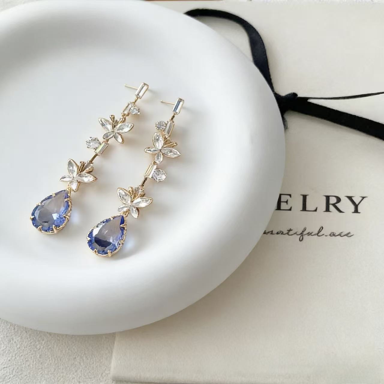 Water Droplets Clip Earrings For Women In Blue Alloy With Rhinestones And 925 Sterling Silver Studs Featuring Bezel Setting