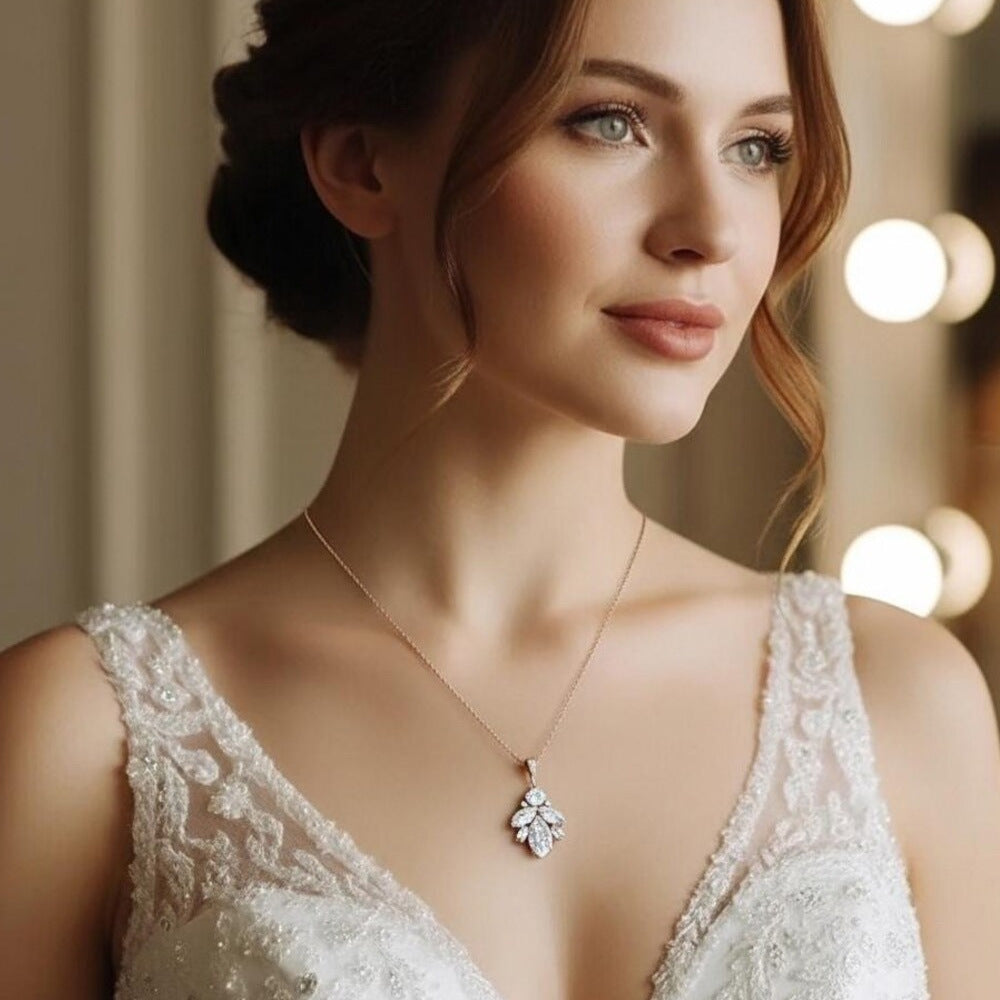 Silver Alloy Body Chain For Women With Leaf Pattern And Electroplated Finish, Featuring Rhinestones