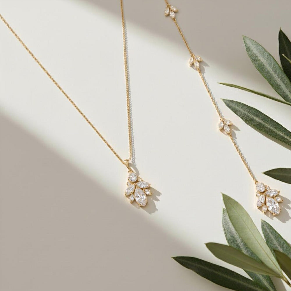 Silver Alloy Body Chain For Women With Leaf Pattern And Electroplated Finish, Featuring Rhinestones