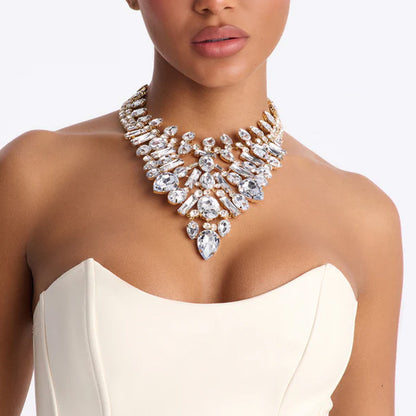 Luxurious Geometric Silver Alloy Necklace With Rhinestone Pendant For Women