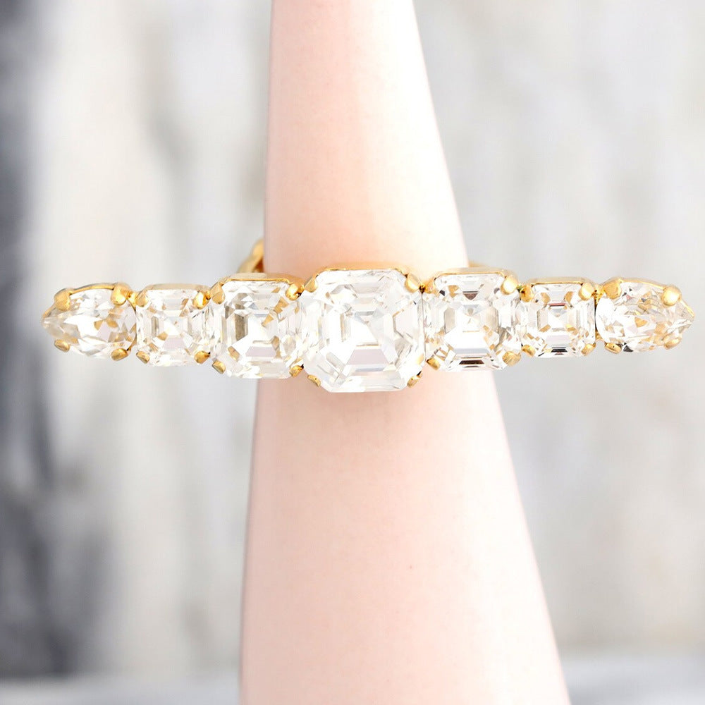 Silver Quadrilateral Adjustable Ring For Women In Alloy With Rhinestones Featuring Electroplated Finish