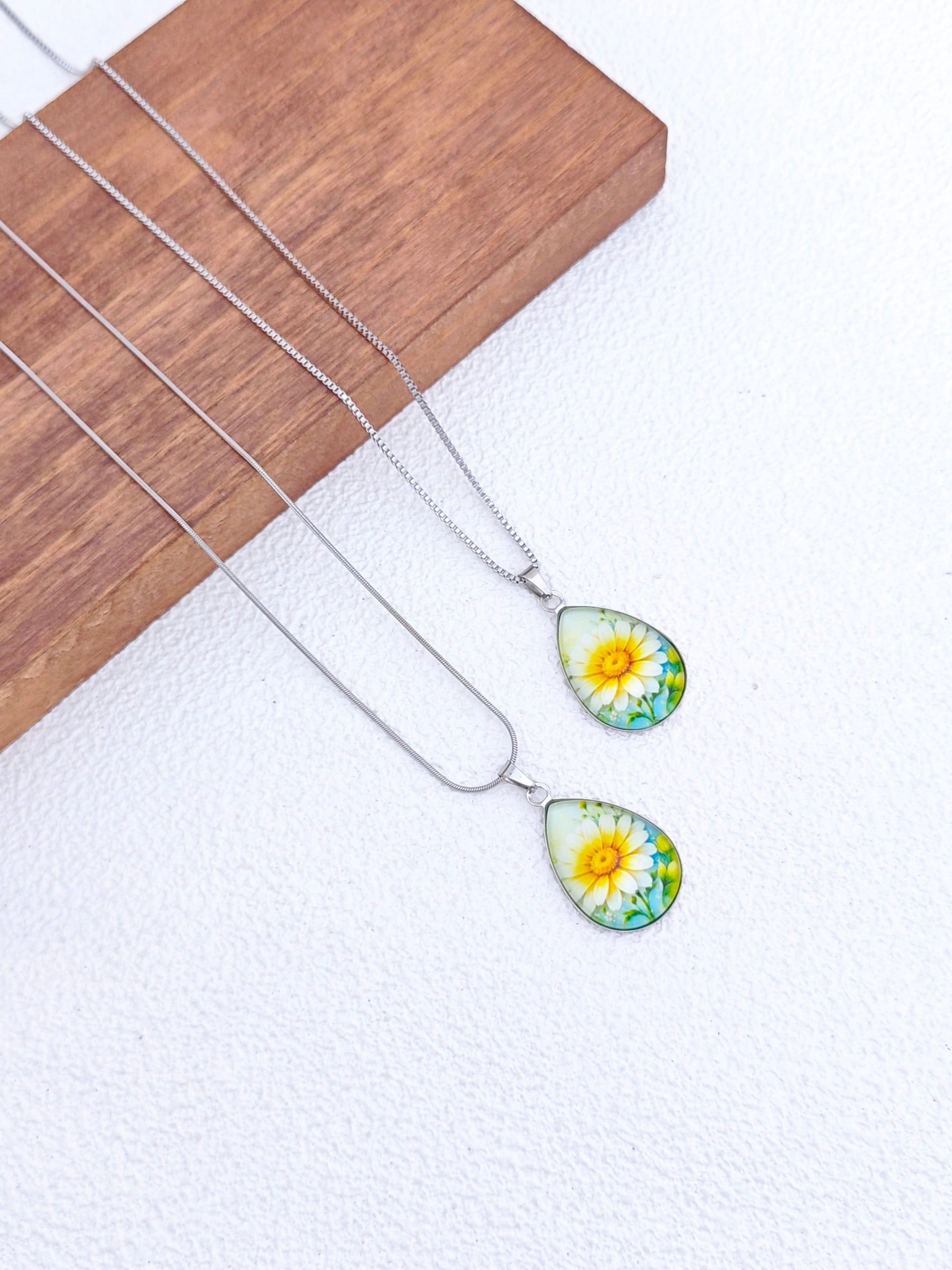 Water Droplets Necklace For Women In 304 Stainless Steel With 0.01µm Coating And Cable Chain