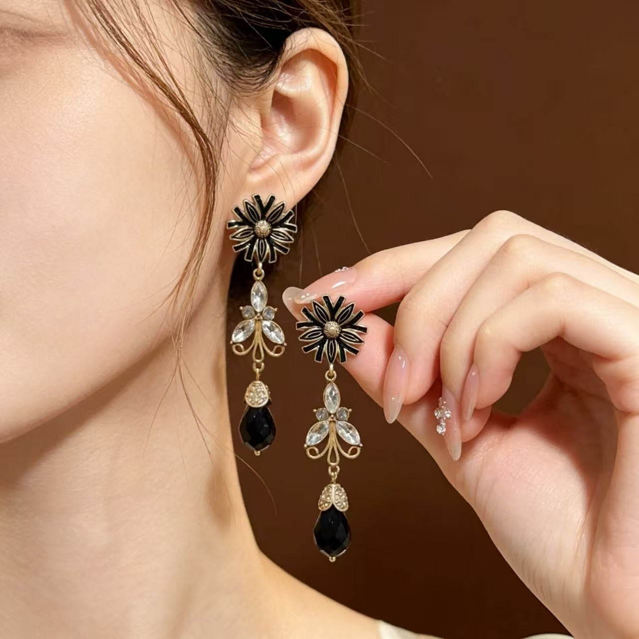 Unisex Flowers Earrings For Stud Featuring Dyed Black Zinc Alloy With Rhinestones And 925 Sterling Silver Ear Pins