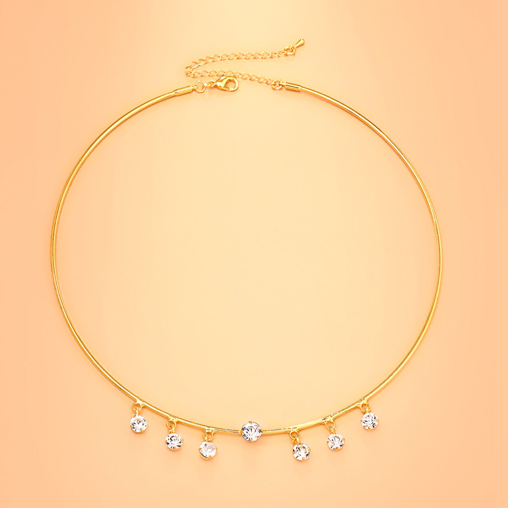 Geometric Choker For Women With Copper Chain And Rhinestone Pendant, Electroplated Gold Plating