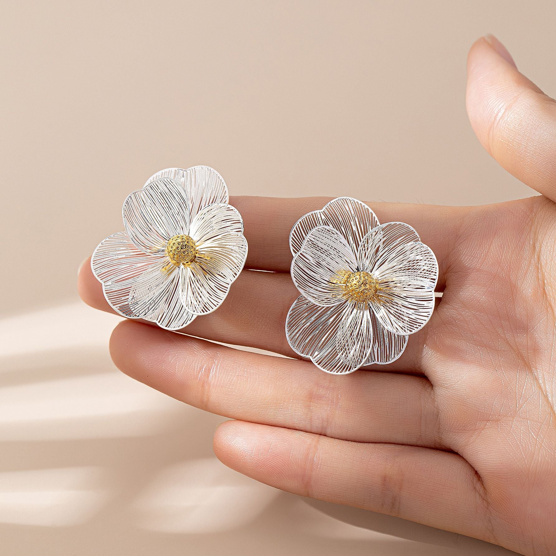 Flowers Stud Earrings With Tassel Pattern, Real Gold Plated Zinc Alloy Featuring Electroplated Craft And Copper Ear Pins