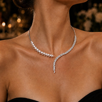 Rhombus Alloy Choker For Women With Rhinestones Pendant In Silver
