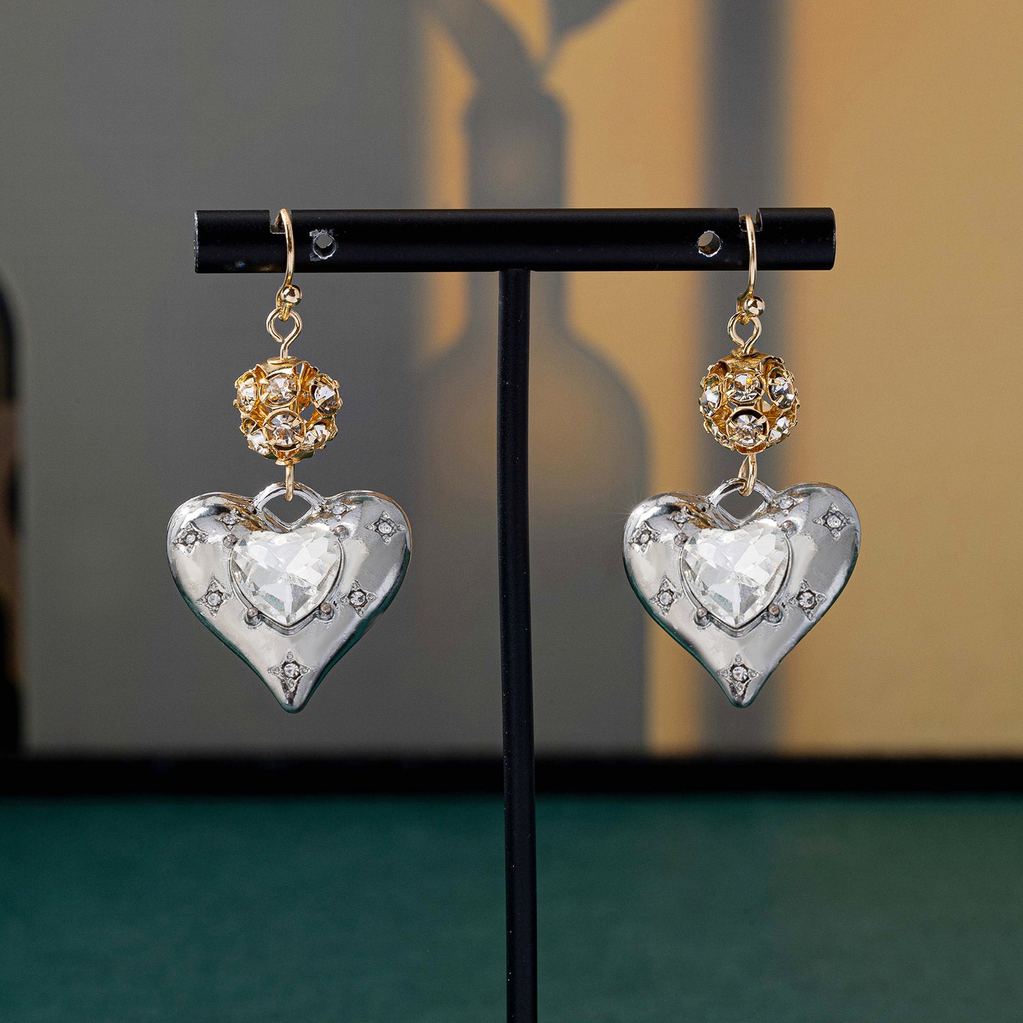 Heart Shape Stud Earrings Made Of Zinc Alloy, Stylish Clip Earrings For Everyday Wear