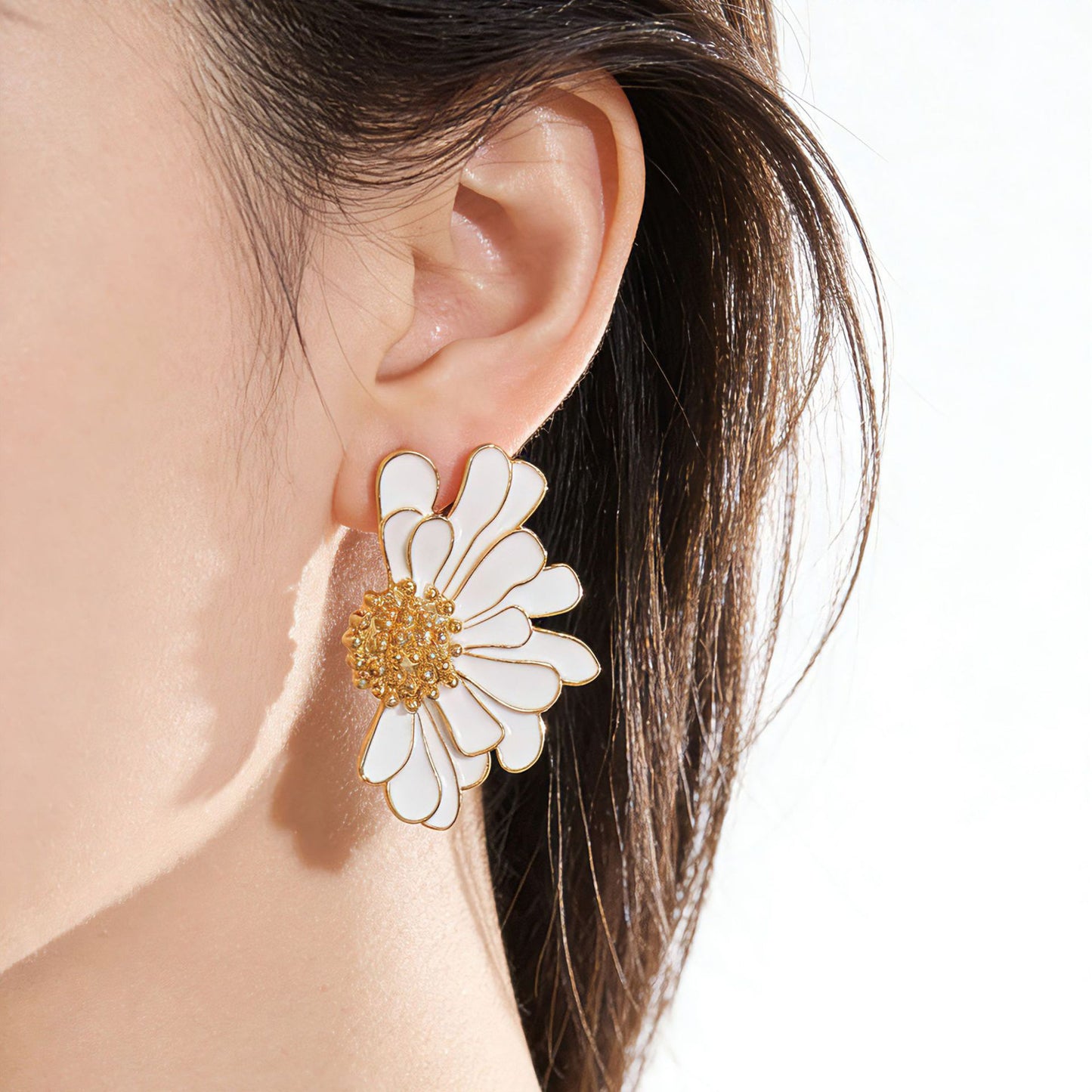 Flowers Stud Earrings For Unisex Featuring Enamel Craft And Alloy Material With 925 Sterling Silver Ear Pins In Colour