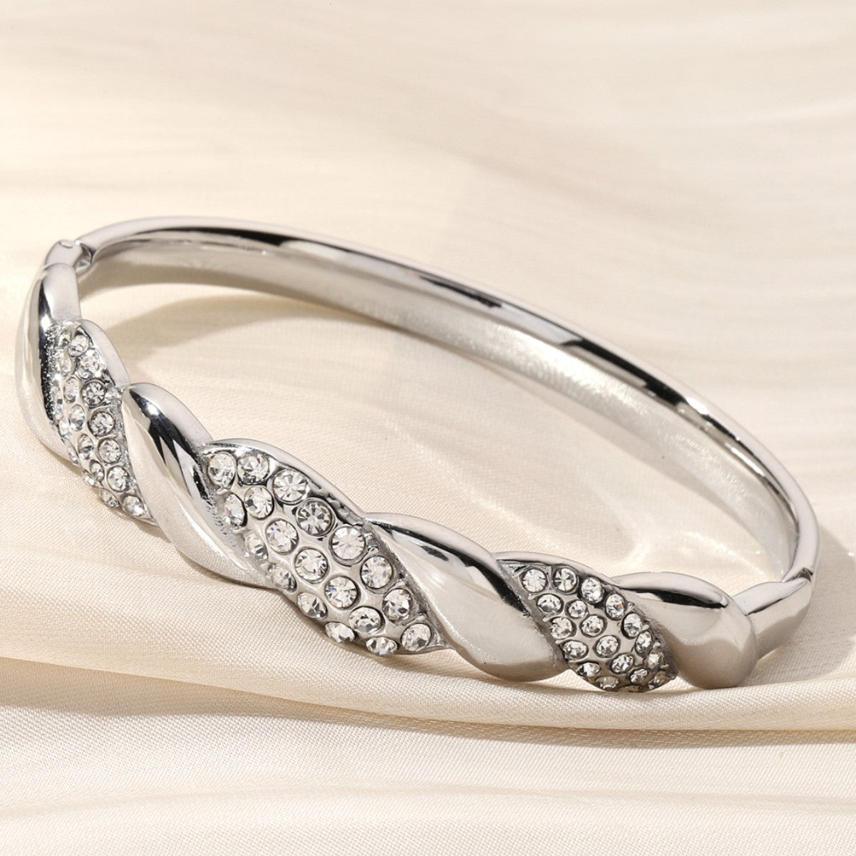 Simple Style Stripe Inlay Bangle In Titanium Steel With Rhinestones, Available In Gold