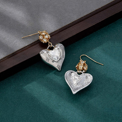 Heart Shape Stud Earrings Made Of Zinc Alloy, Stylish Clip Earrings For Everyday Wear