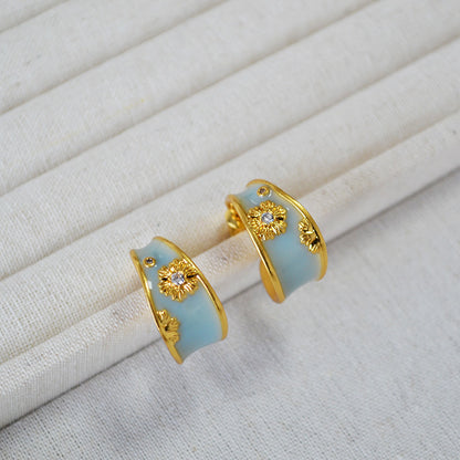 Handmade Retro Flowers Stud Earrings For Women In Copper With Zircon Inlay