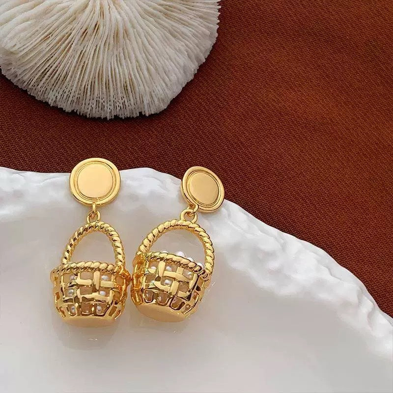 Water Droplets Earrings For Unisex Featuring Electroplated Alloy With 925 Sterling Silver Studs And Artificial Pearl Inlay