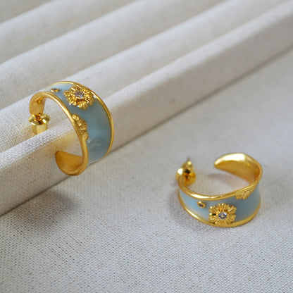 Handmade Retro Flowers Stud Earrings For Women In Copper With Zircon Inlay