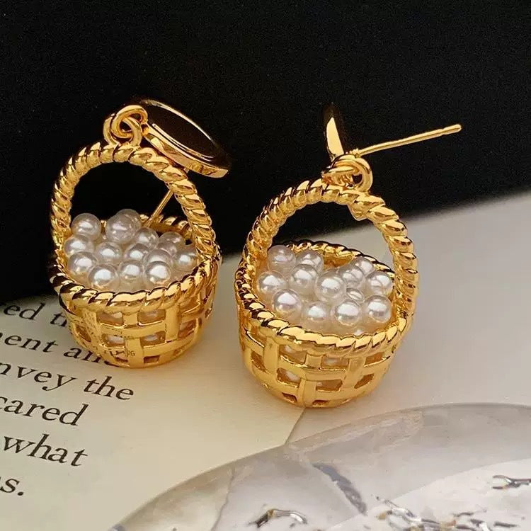 Water Droplets Earrings For Unisex Featuring Electroplated Alloy With 925 Sterling Silver Studs And Artificial Pearl Inlay