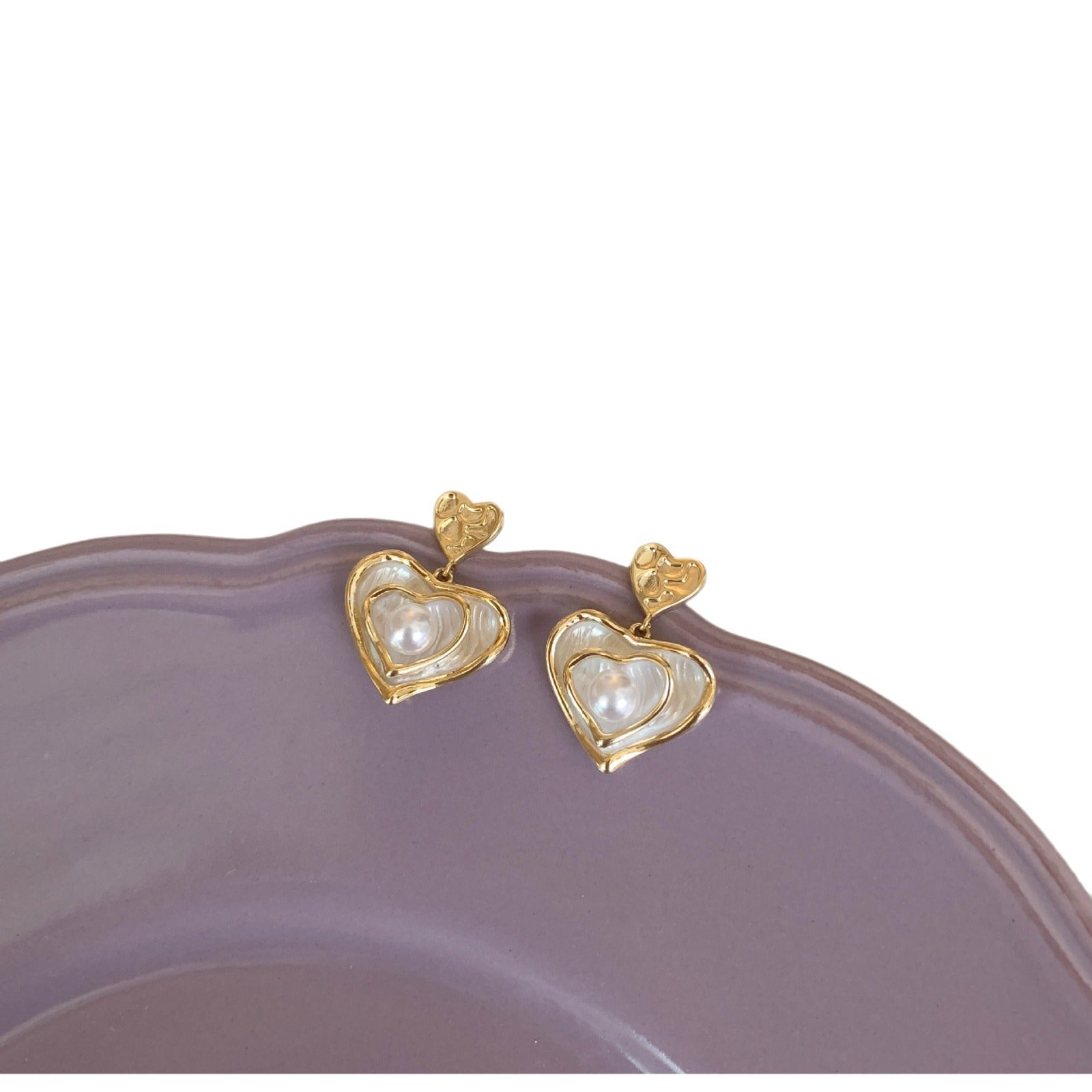 Retro Heart Shape Stud Earrings For Women With Alloy Posts And Artificial Pearl Inlay