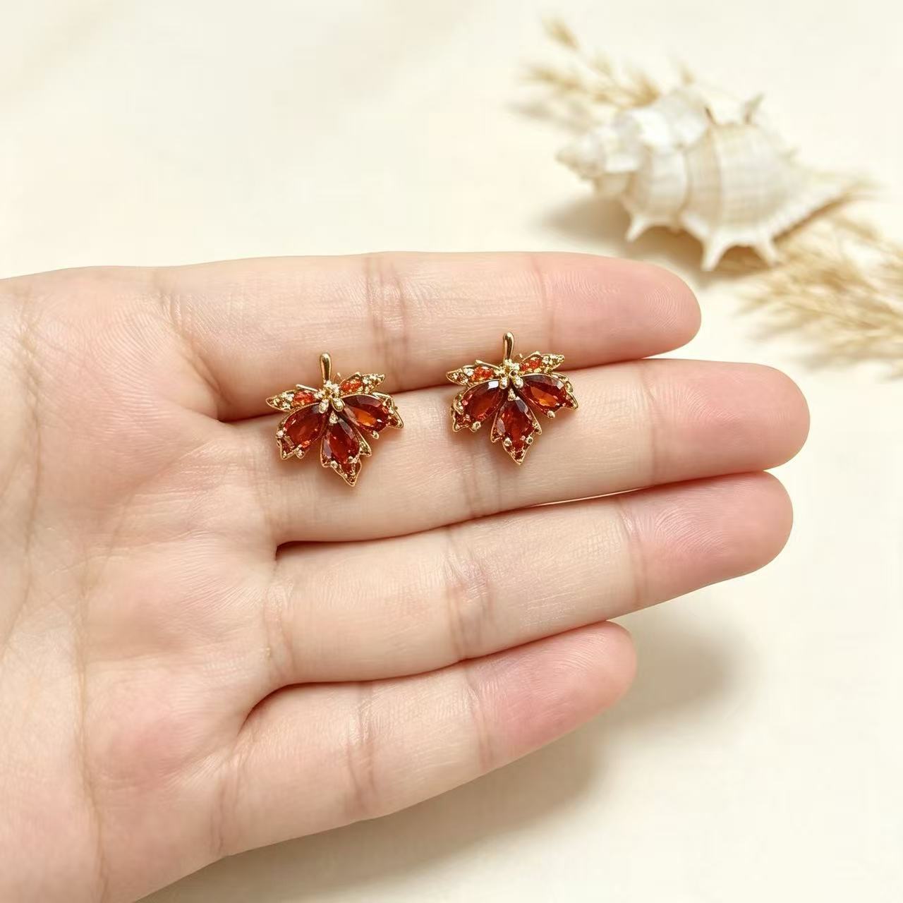 Maple Leaf Stud Earrings For Women In Copper With Zircon Inlay, Featuring 925 Sterling Silver Posts In Sweet Style