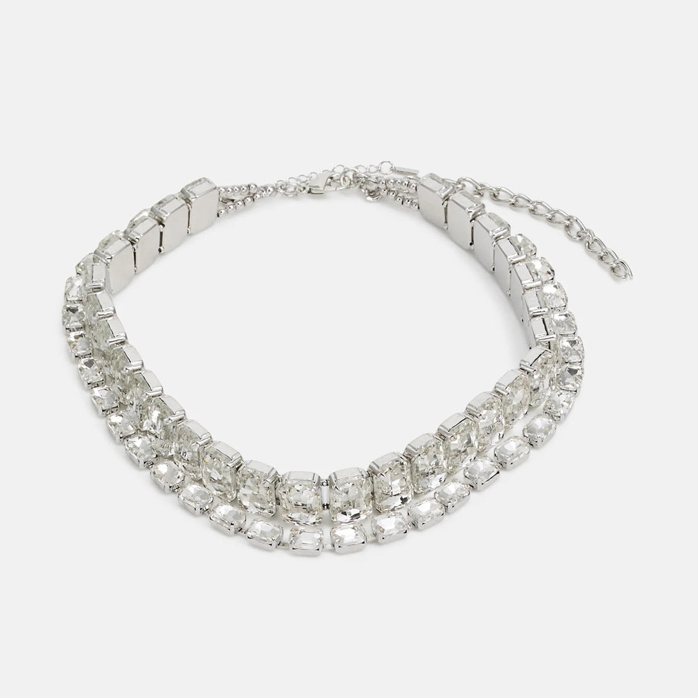 Exaggerated Silver Alloy Choker Necklace For Women With Rhinestones Pendant Featuring Unique Printing Pattern