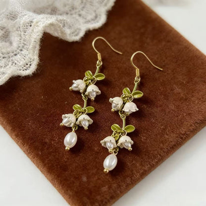 Sweet Green Flower Ear Hook Drop Earrings For Women In Alloy With Fish Hook Wires