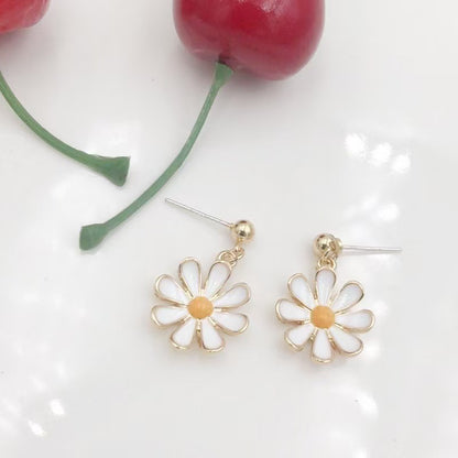 Sweet Flowers Tassel Earrings For Unisex In Natural Pink Alloy, Featuring Stud Design