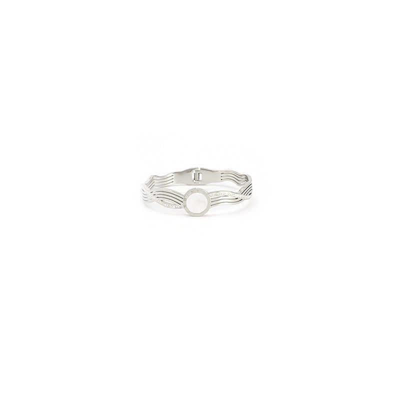 Women’s Circle Bangle In Titanium Steel With 18K Real Gold Plating And Rhinestone Inlay, Featuring Spring Ring Trigger Clasp Closure