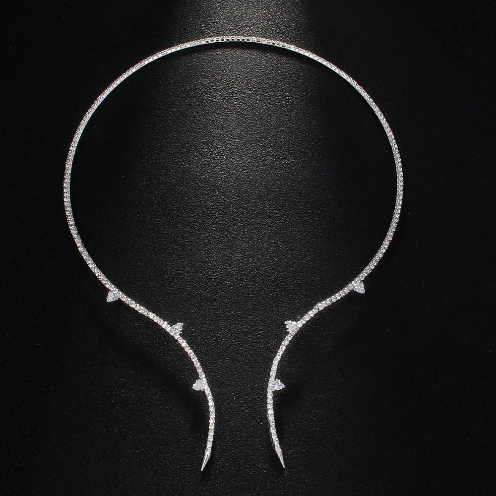 Gold Electroplated Rhinestones Choker Necklace For Women Featuring Elegant Printing Design