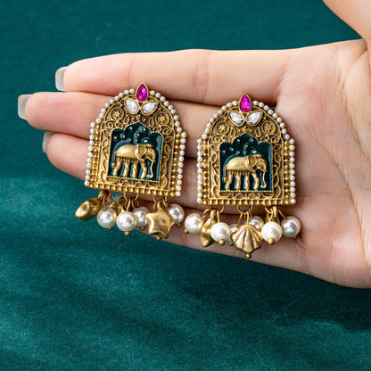 Bohemian Elephant Stud Earrings For Unisex Featuring Enamel And Artificial Pearl Inlay In Zinc Alloy
