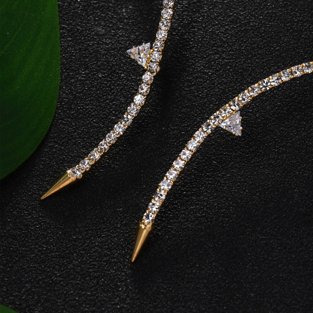 Gold Electroplated Rhinestones Choker Necklace For Women Featuring Elegant Printing Design