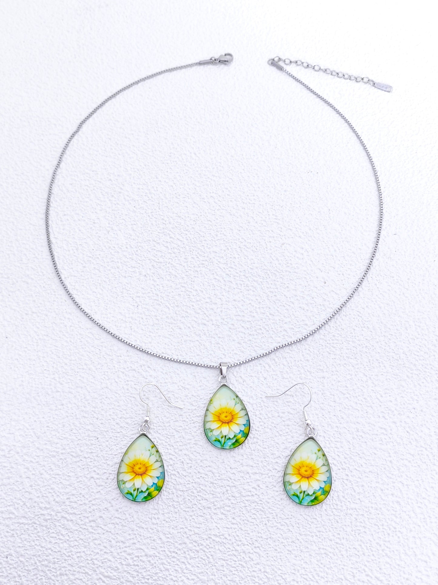 Water Droplets Necklace For Women In 304 Stainless Steel With 0.01µm Coating And Cable Chain