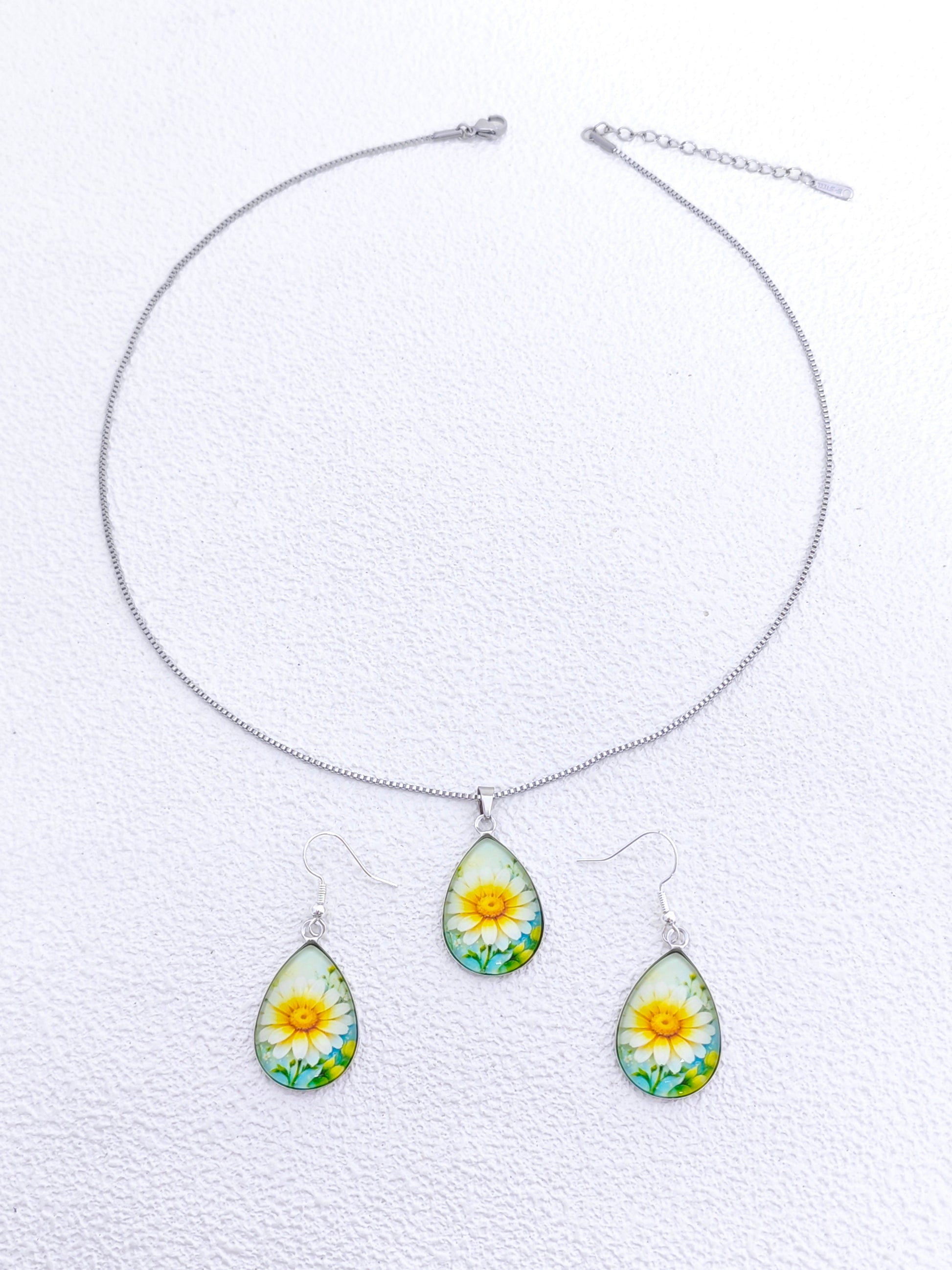 Water Droplets Necklace For Women In 304 Stainless Steel With 0.01µm Coating And Cable Chain